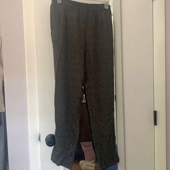 Eileen Fisher silk print ankle pant - Picture 4 of 4